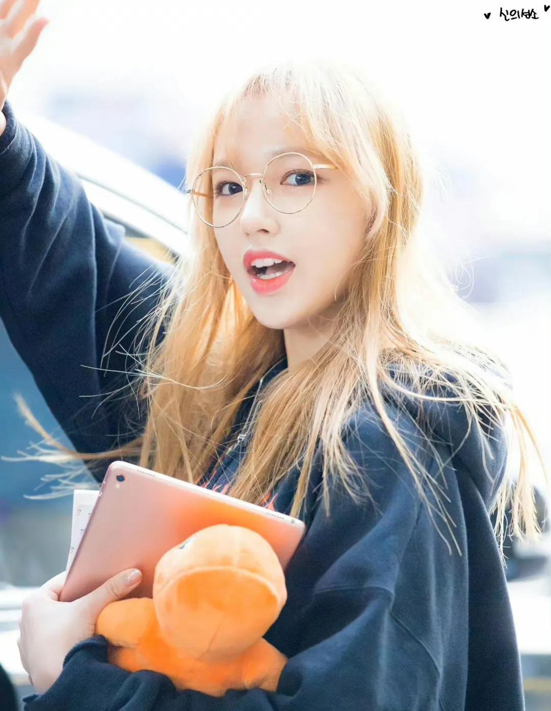 Cheng Xiao Really Knows How To Play In Korea Imedia