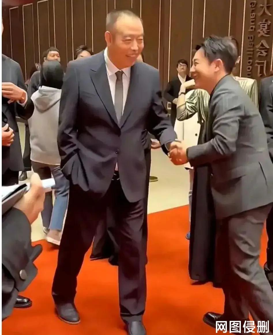 "Pocketstyle" handshake Back then, I put one hand in my pocket, and I