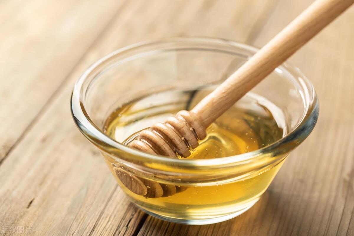 Zhang Zhongjing Mixing honey with "it" to boil water can cure insomnia