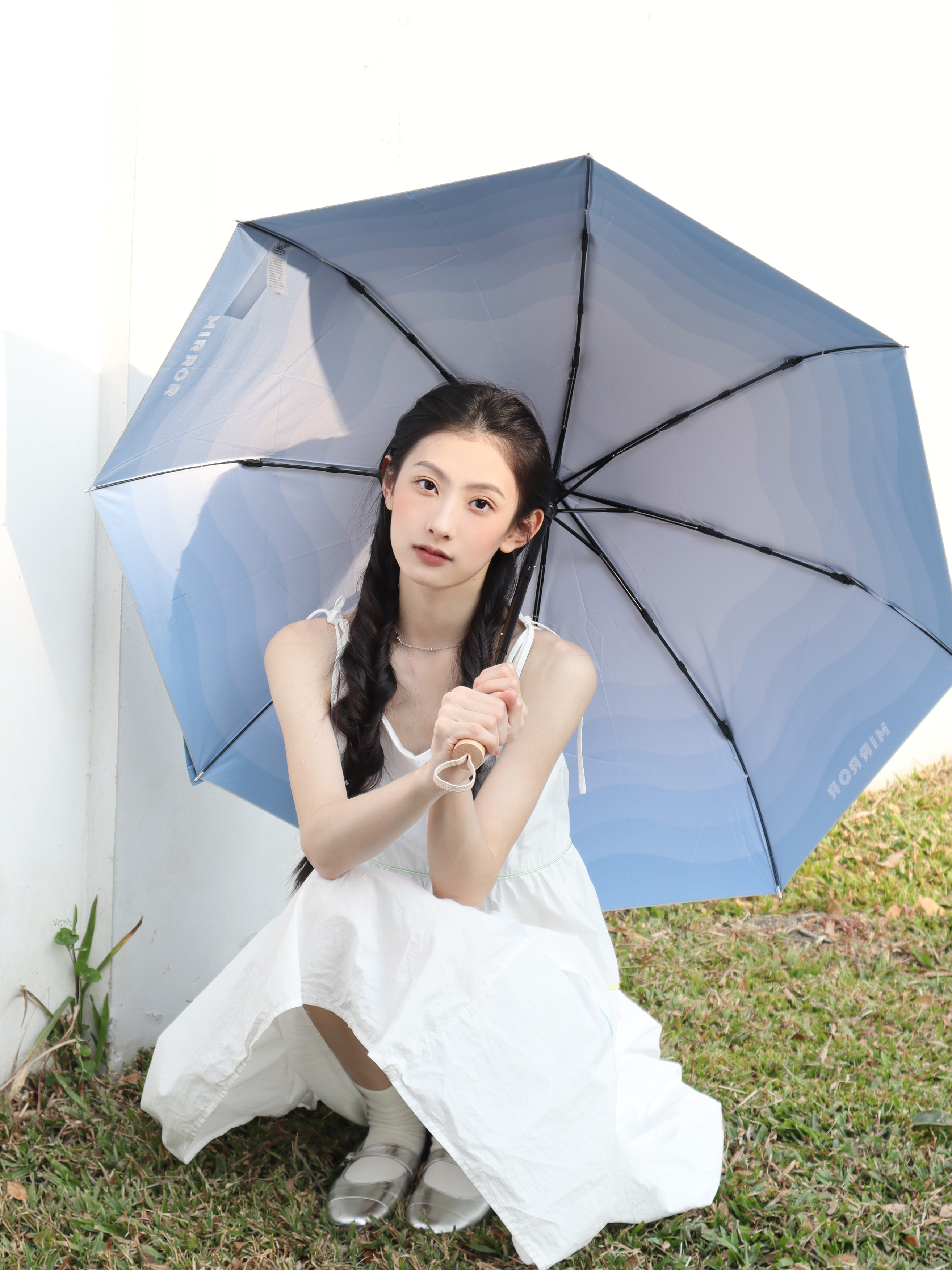 "Sunscreen umbrella" is an artifact of sun protection, have you chosen