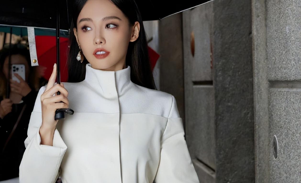 Zhang Jiani appears after the Crazy Horse Show controversy! Making the ...