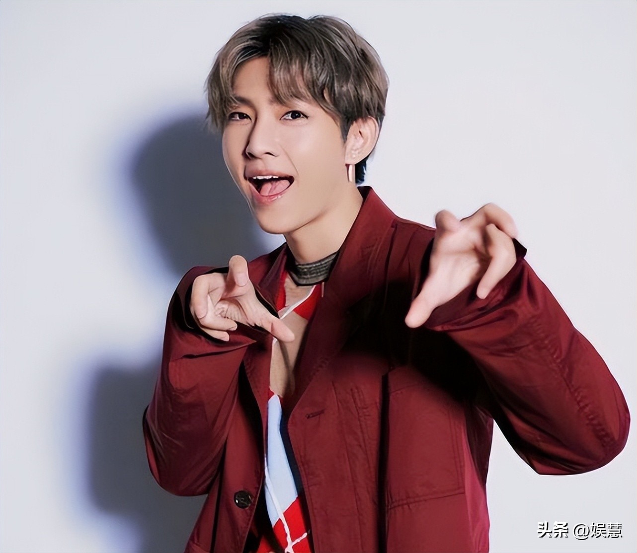 Yan Yalun participated in the launching ceremony of the new drama and ...