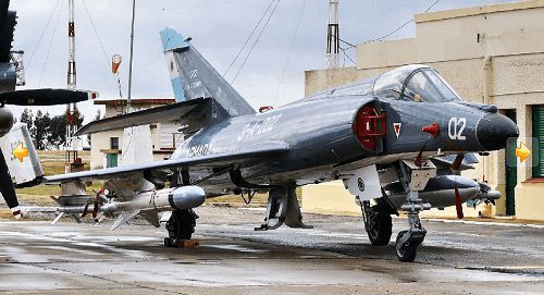 英媒：英國全力阻止阿根廷購買梟龍戰機，但允許其買美國F-16戰機