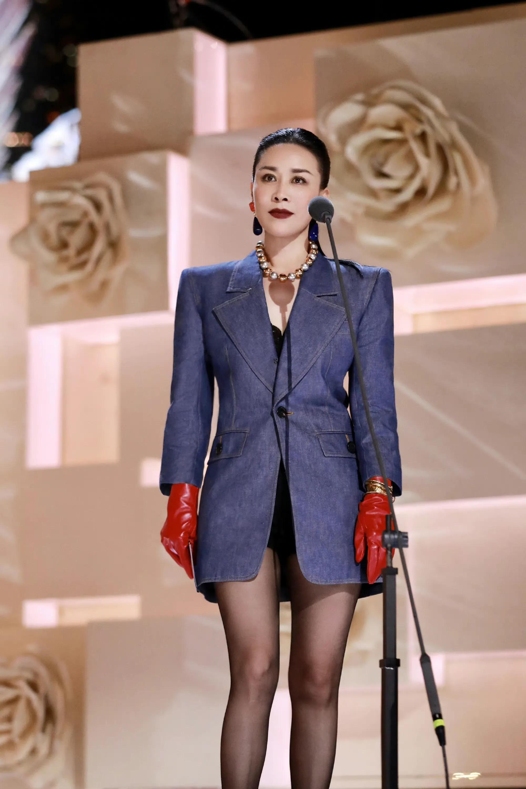 Na Ying's rare black silk shape, how many points can you score? iMedia