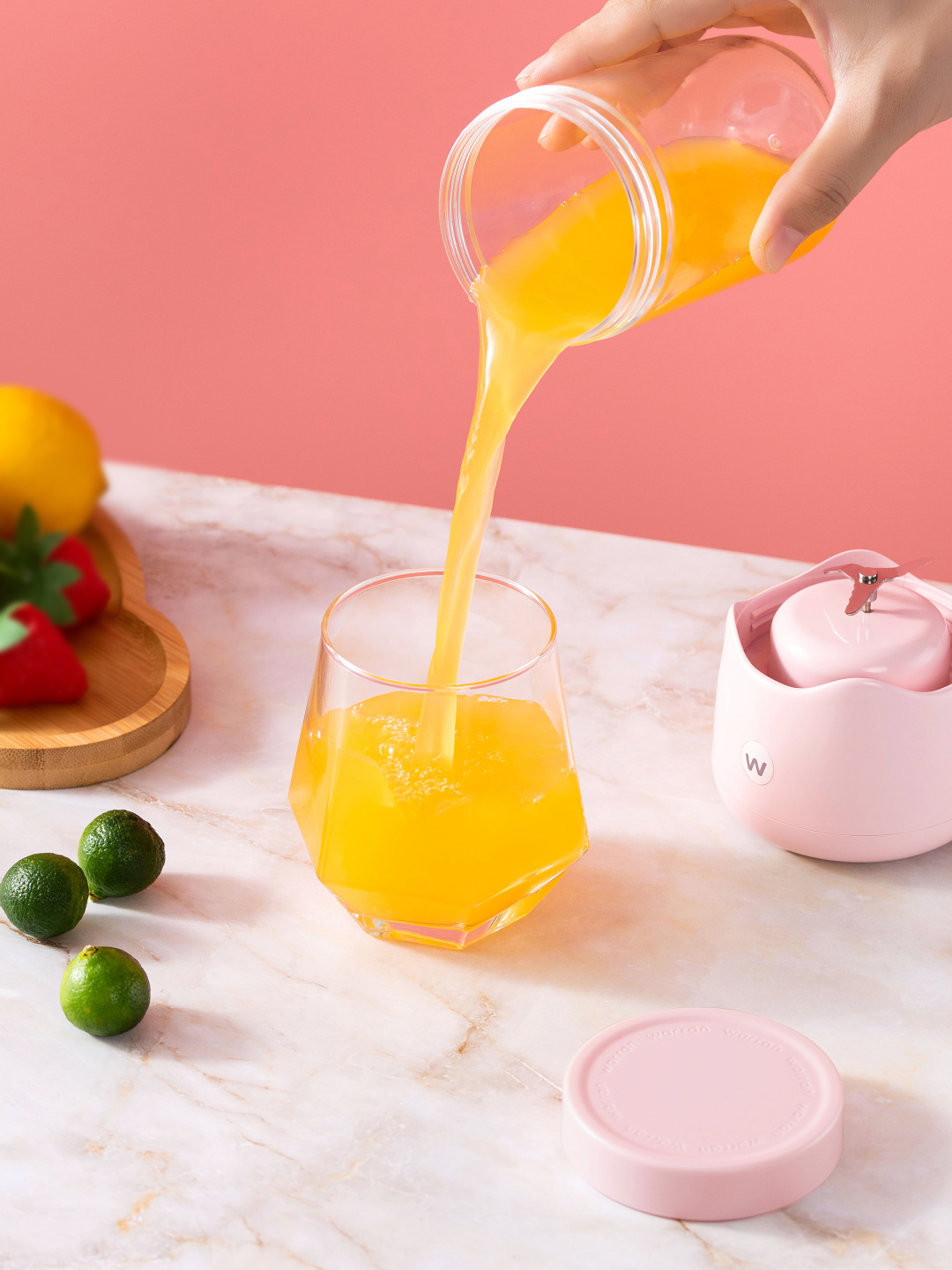 Free Travel, Wireless Portable Juicer iNEWS