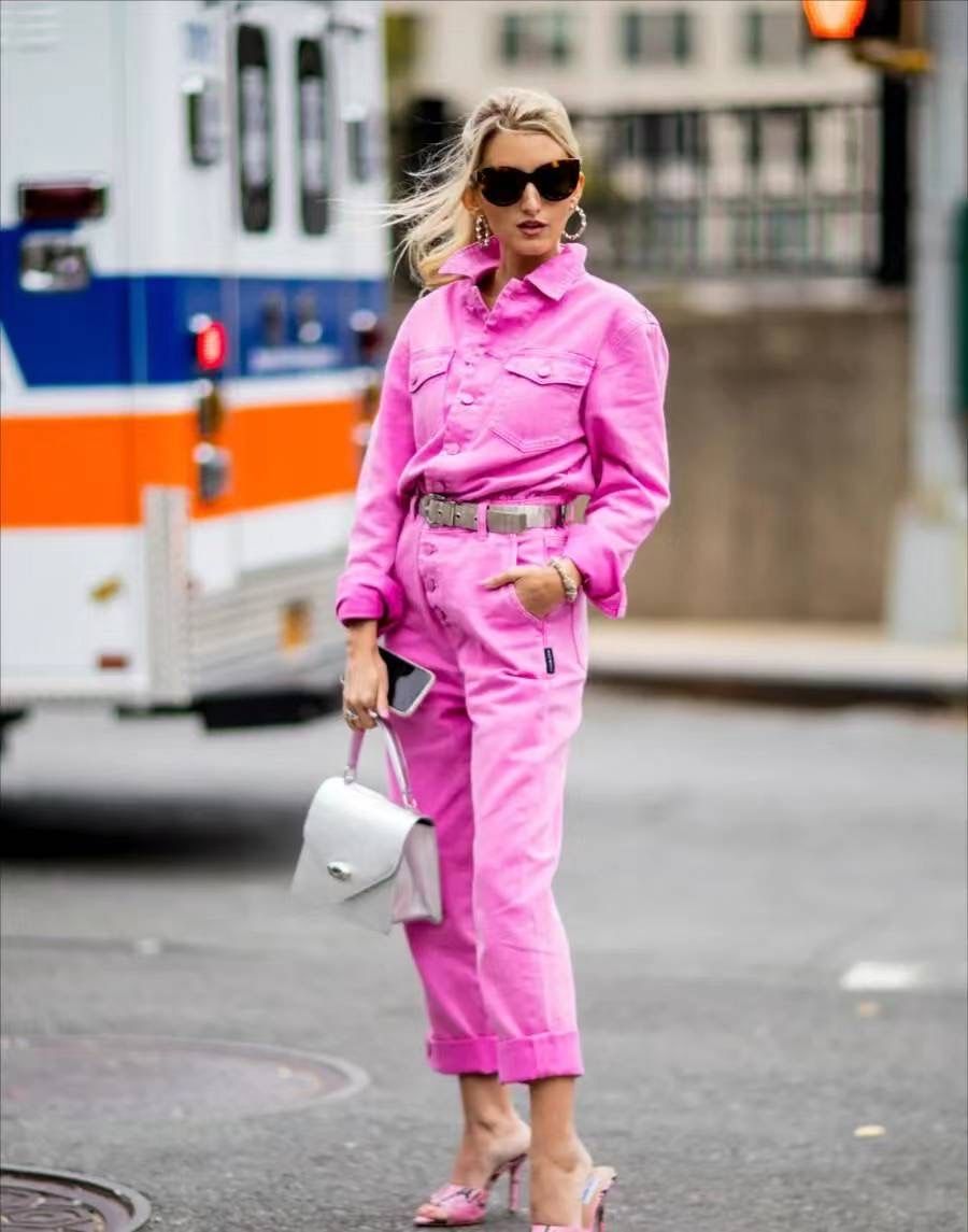 In addition to being a little troublesome to go to the toilet