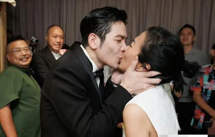 Lin Youhui is indeed not simple, just look at the wedding guests and ...