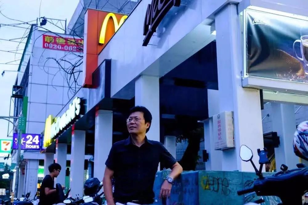 寫書20年，痞子蔡不當痞子了