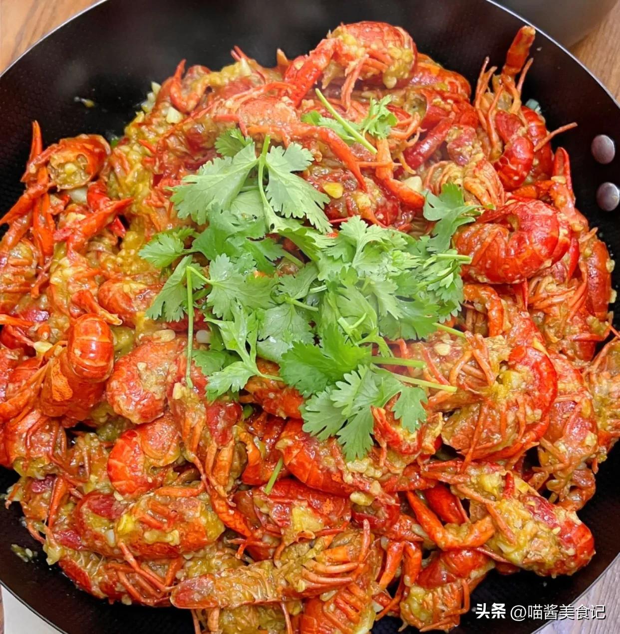 Spicy Crawfish and Garlic Crawfish - iMedia