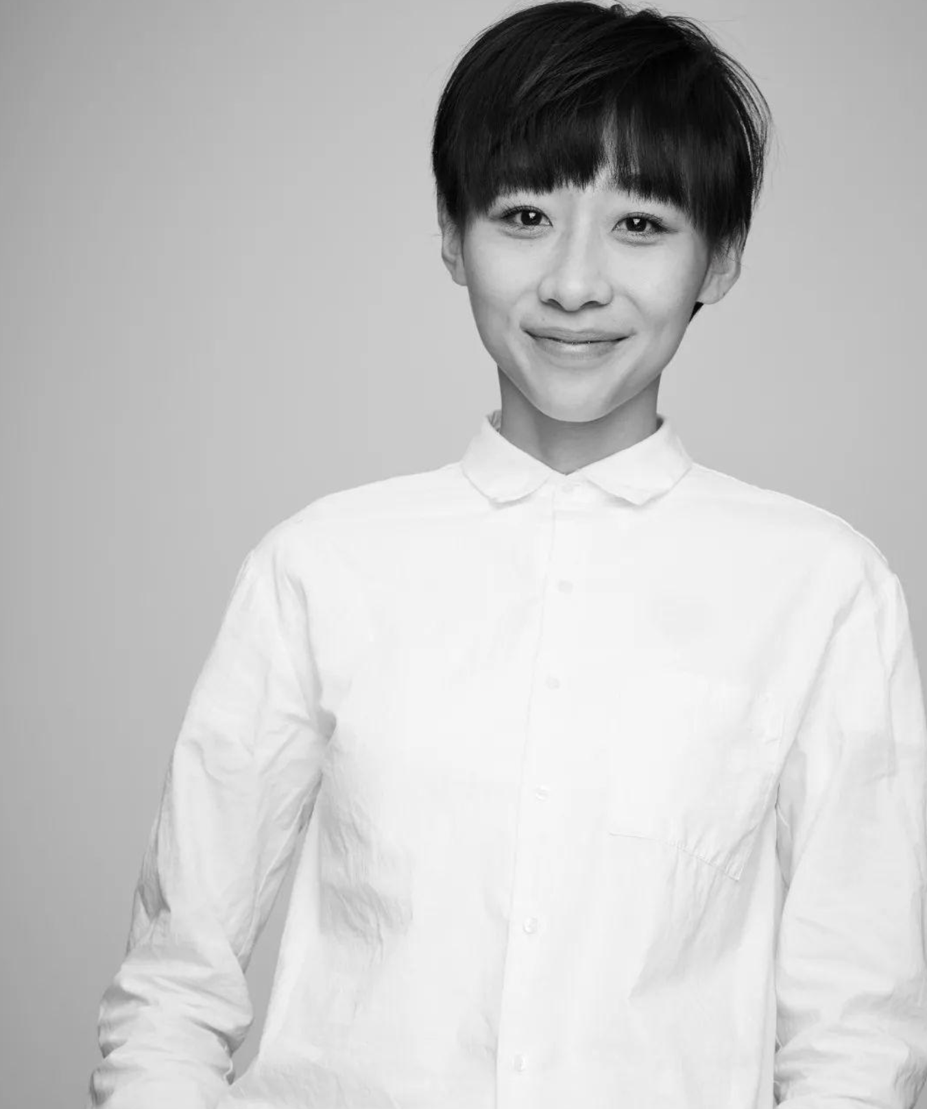 Ren Suxi: Her father died early, her mother remarried, and she was ...