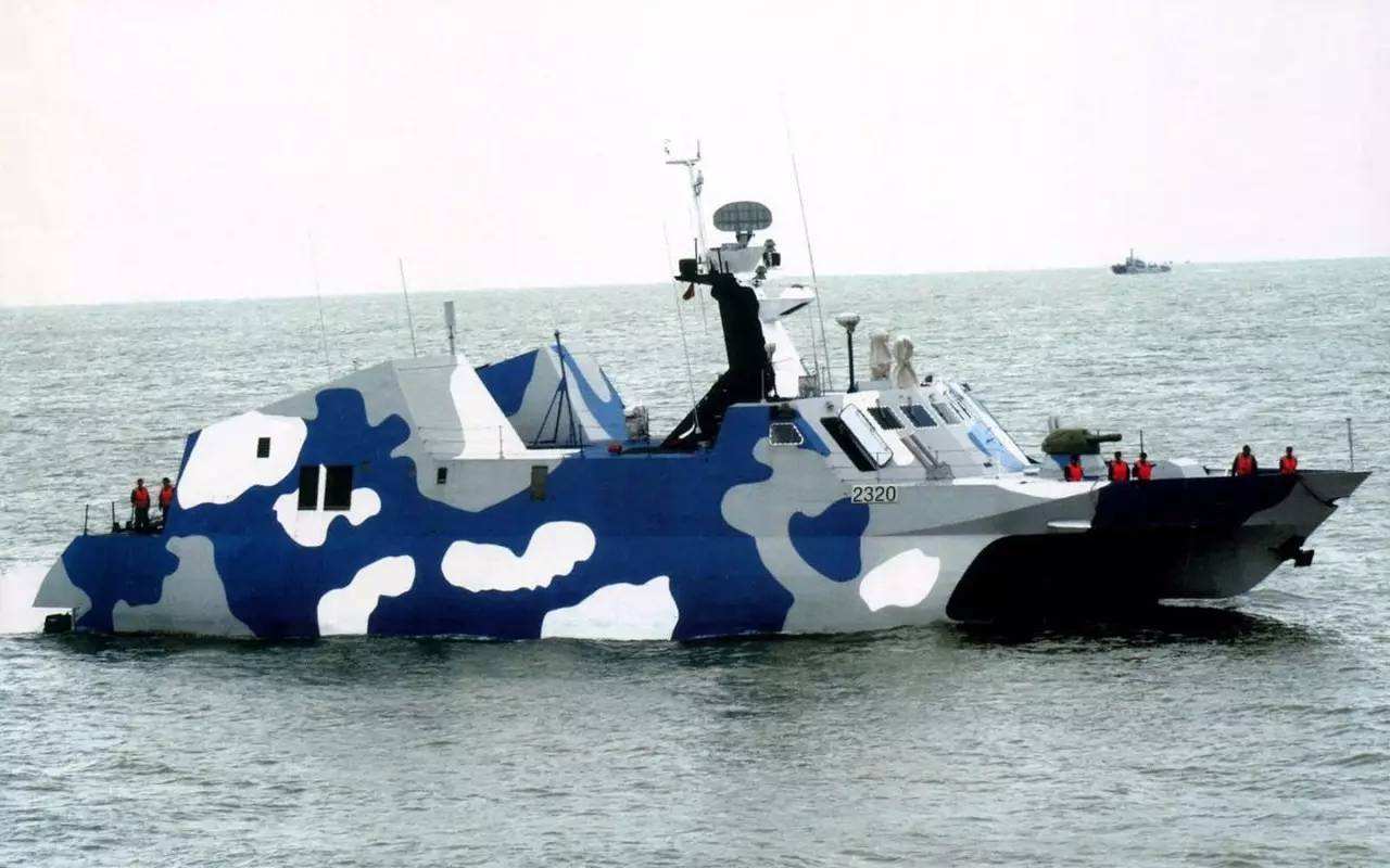The 022 missile boat, which once served as an anti-aircraft carrier ...