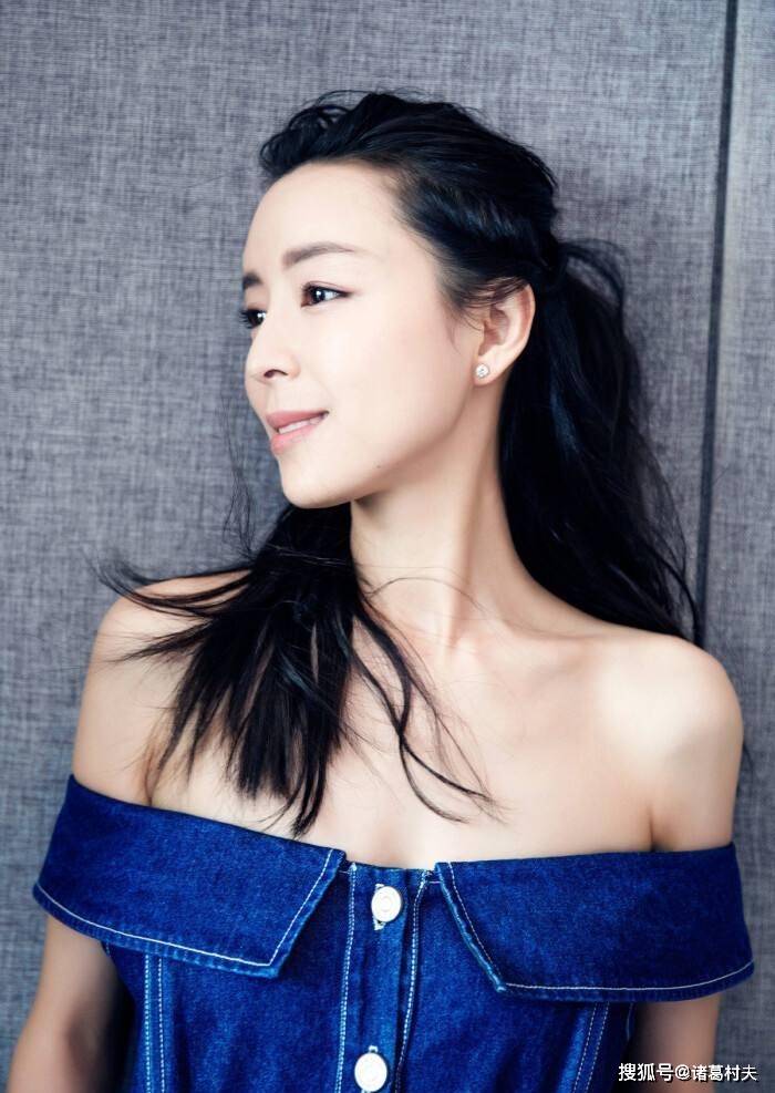 So titillating! Full, sexy and delicious! 43-year-old Zhang Jingchu ...