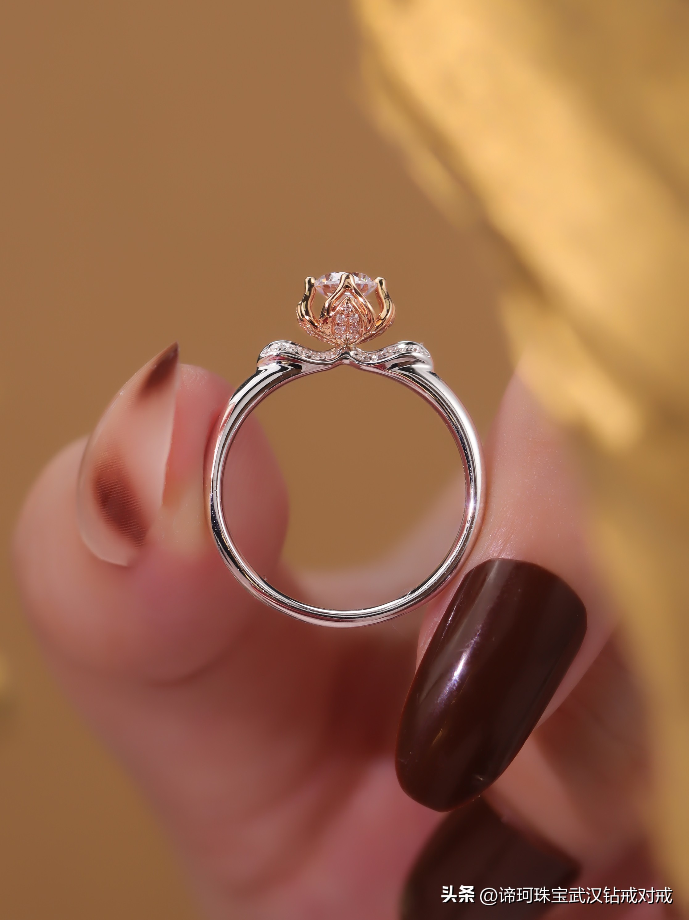 Ultra-Romantic Two-Tone Textured Diamond Ring - iNEWS
