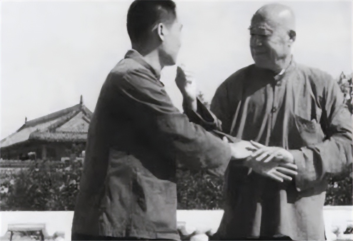 Huo Yuanjia and Cixi's bodyguards competed, turned around and left with ...