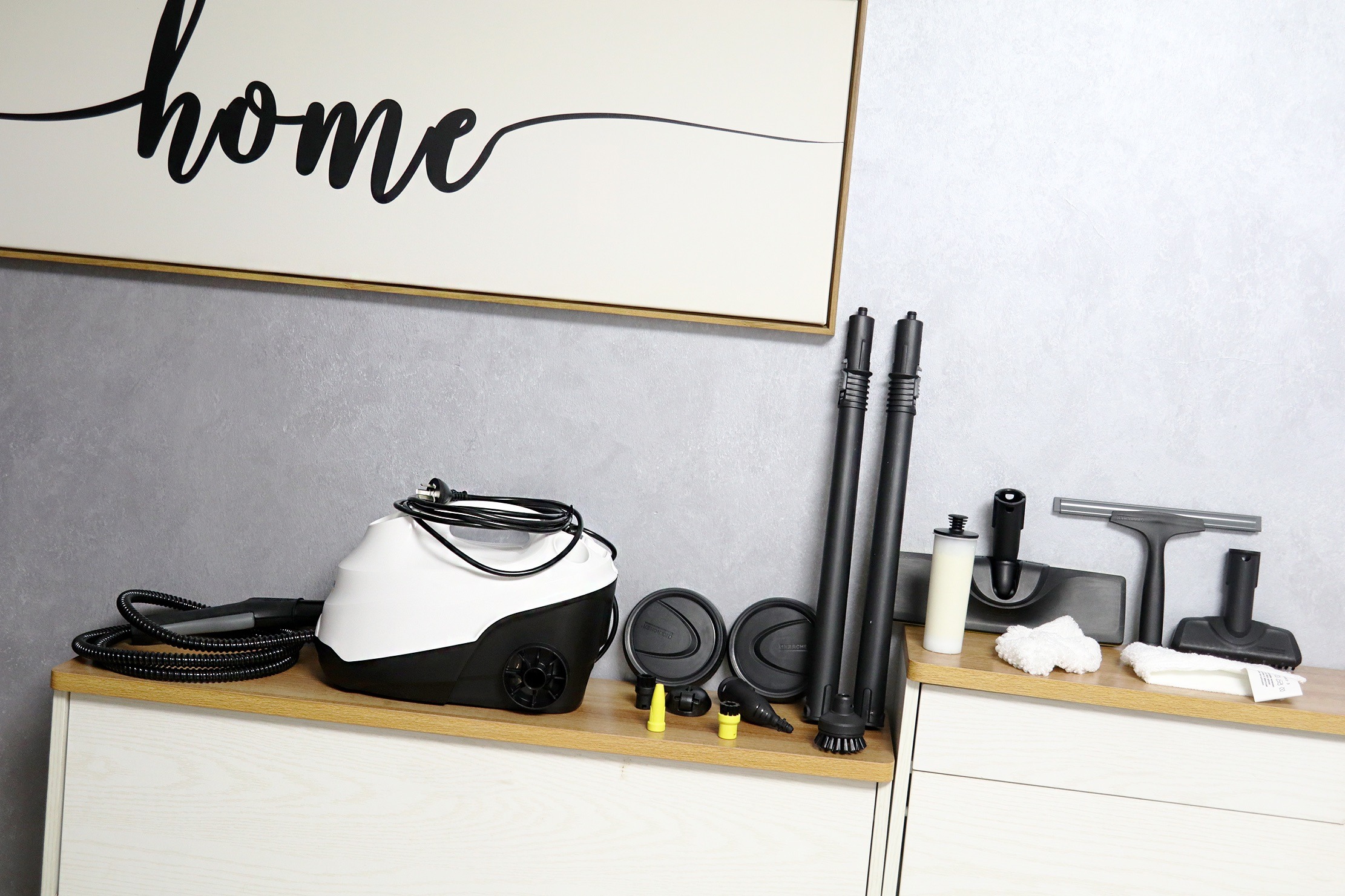 The whole house is clean and hygienic German Karcher SC3 multifunctional steam cleaner