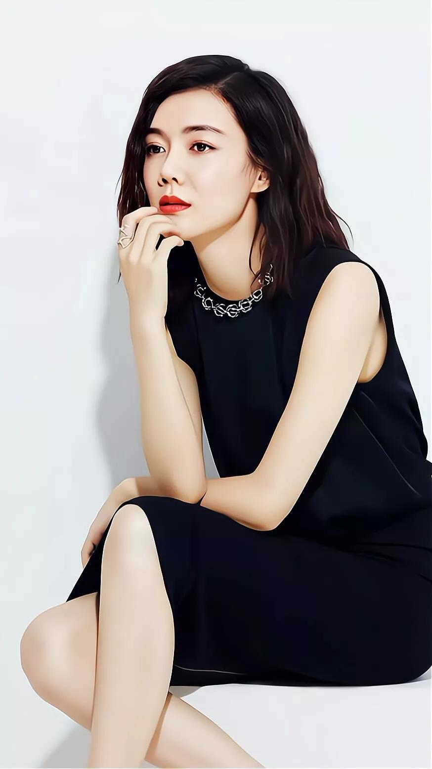 Che Xiao, beauty in thinness - iMedia