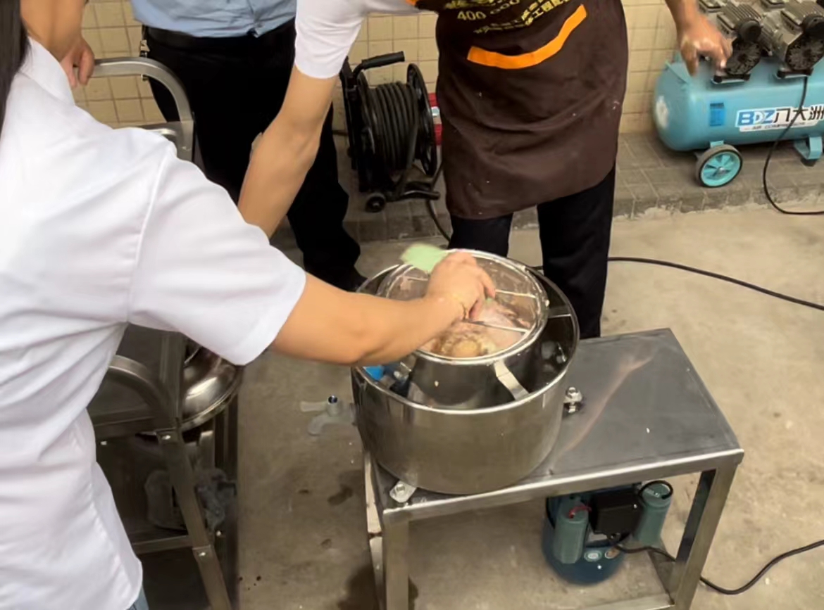 Processing technology of pork roll stamps, automatic production process