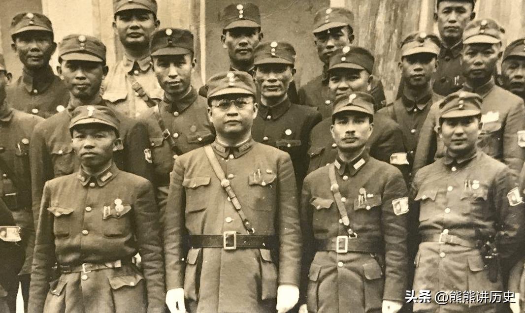 A group photo of the three famous generals of the Guangdong Army, who ...