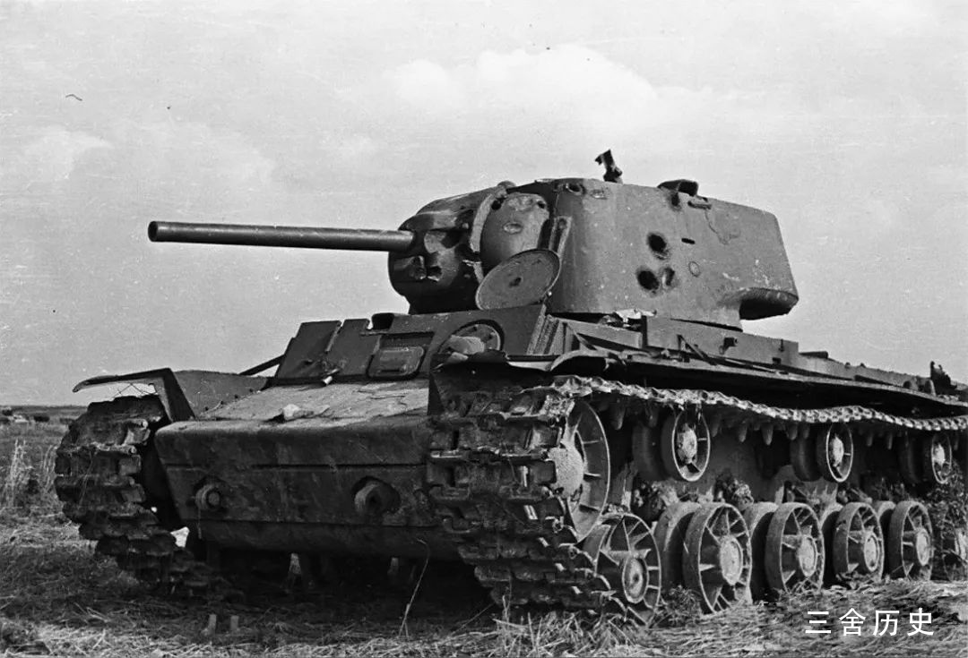 After World War II, German and Russian tanks may face off again