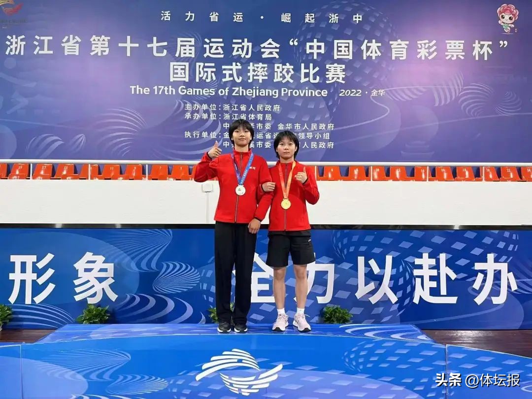 Li Ruonan Hangzhou female wrestling player Li Ruonan: On the field, she won gold ...