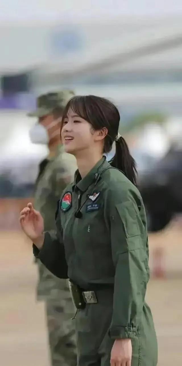 The most beautiful pilot xu fengcan inews