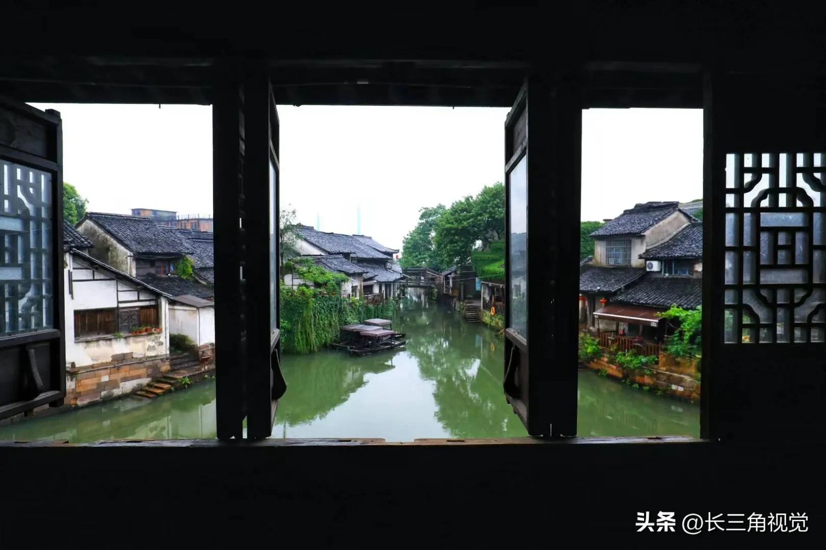Nicknamed Xiantan, this ancient town in the south of the Yangtze River ...