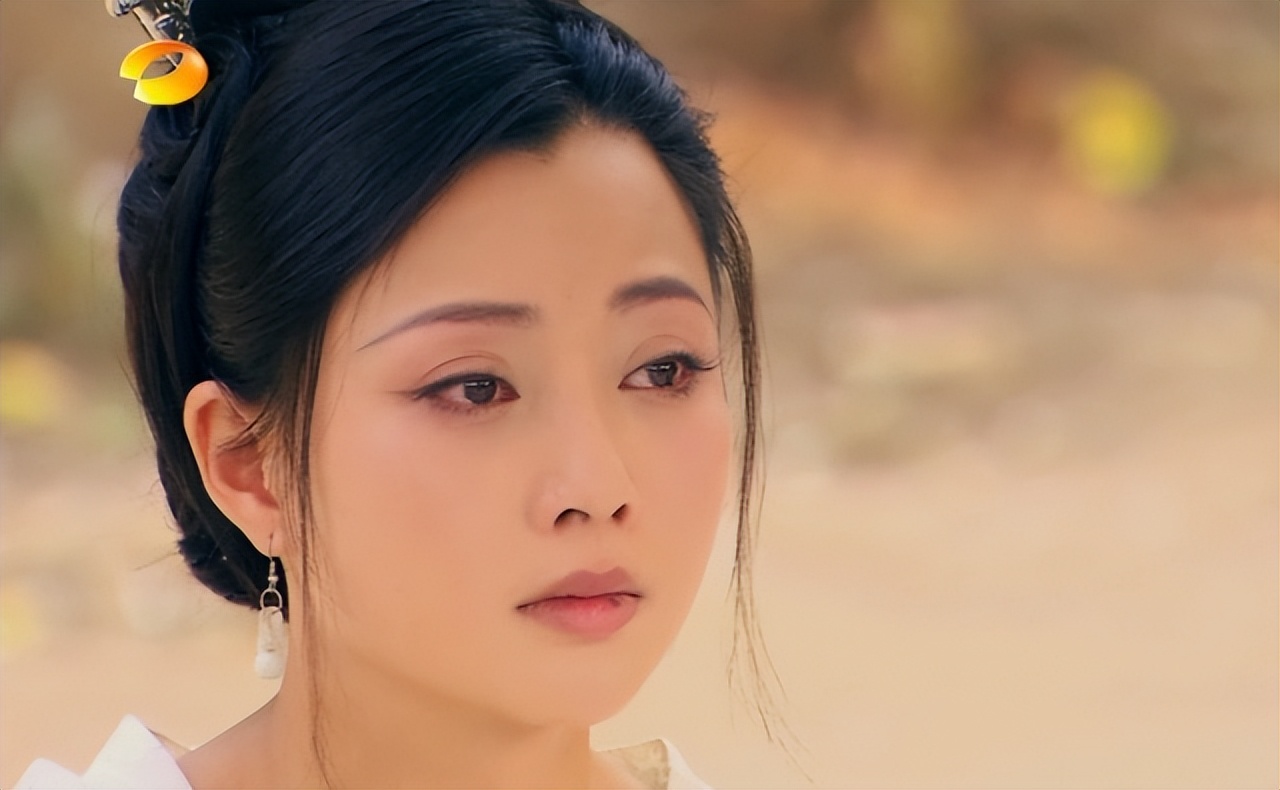 Moles on the face are not goodlooking?Look at these few female stars