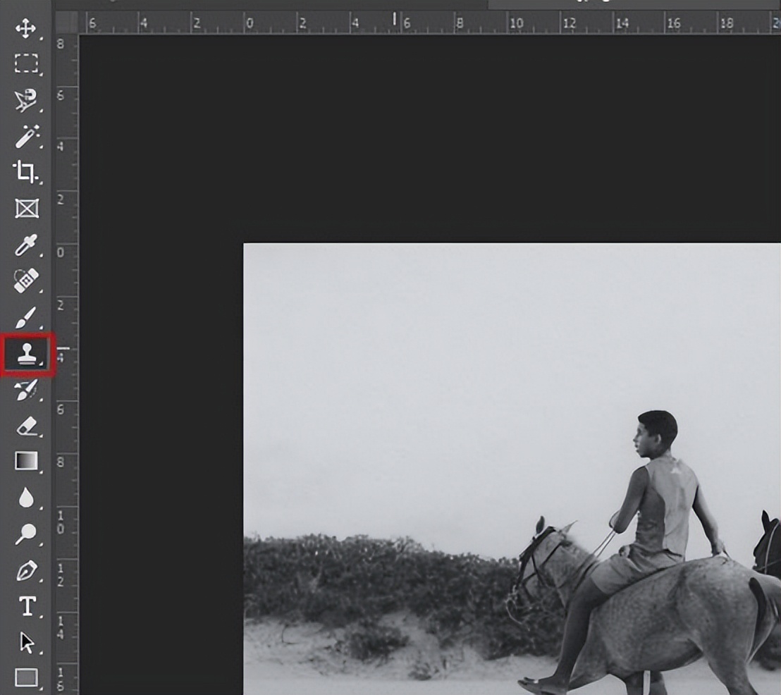 How to restore old photos? These methods can help you iMedia