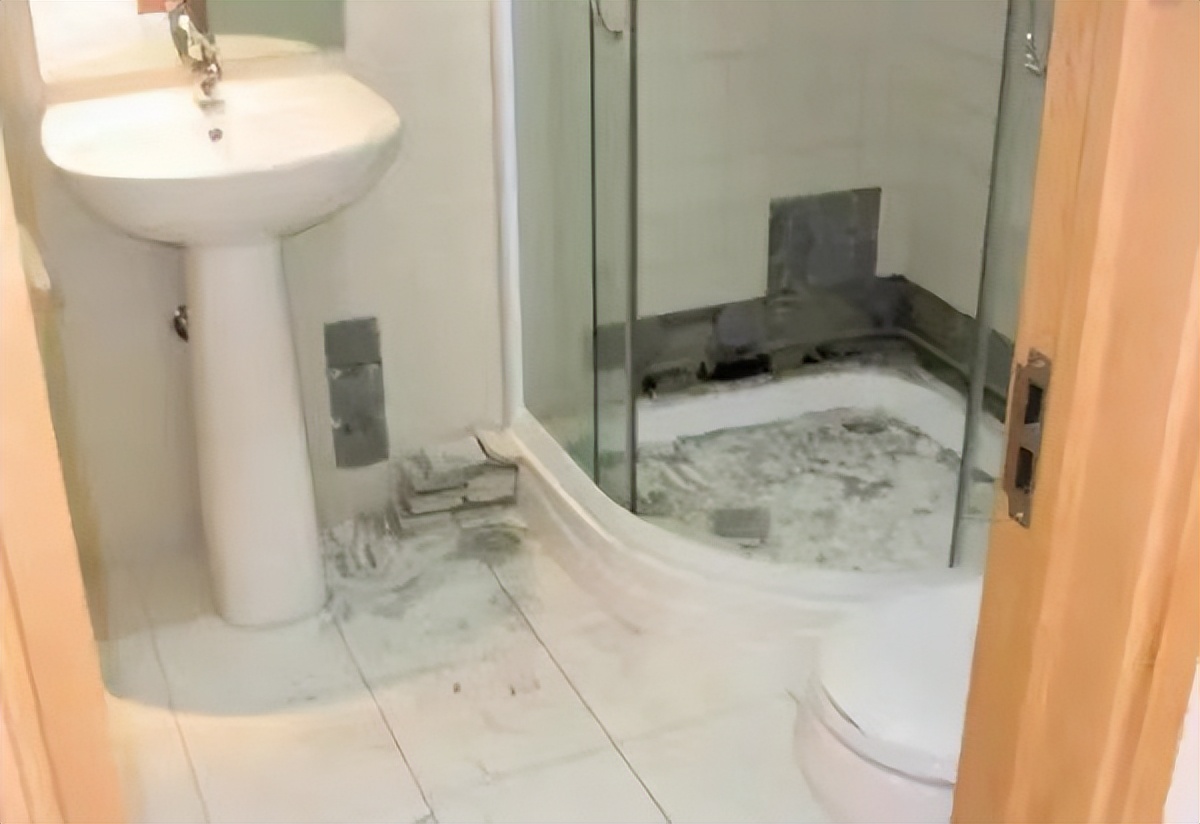 How to repair the bathroom leaking downstairs? It's easy to do! - iNEWS