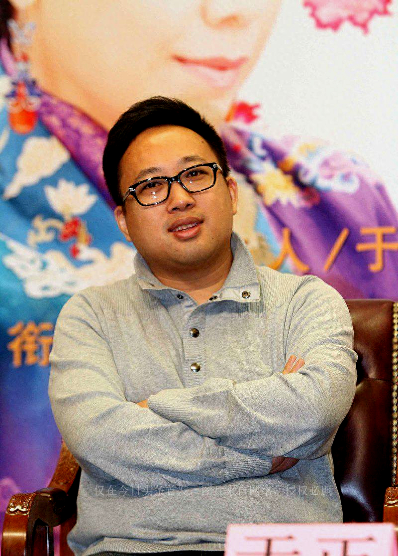 Yu Zheng supported Zhang Lan and Wang Xiaofei with practical actions