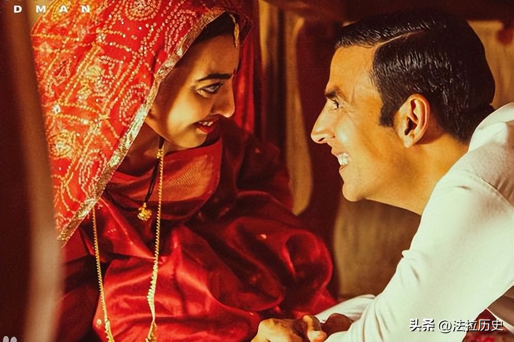 Learn about the awakening of Indian women with the example of the Indian film "The Cushion Man