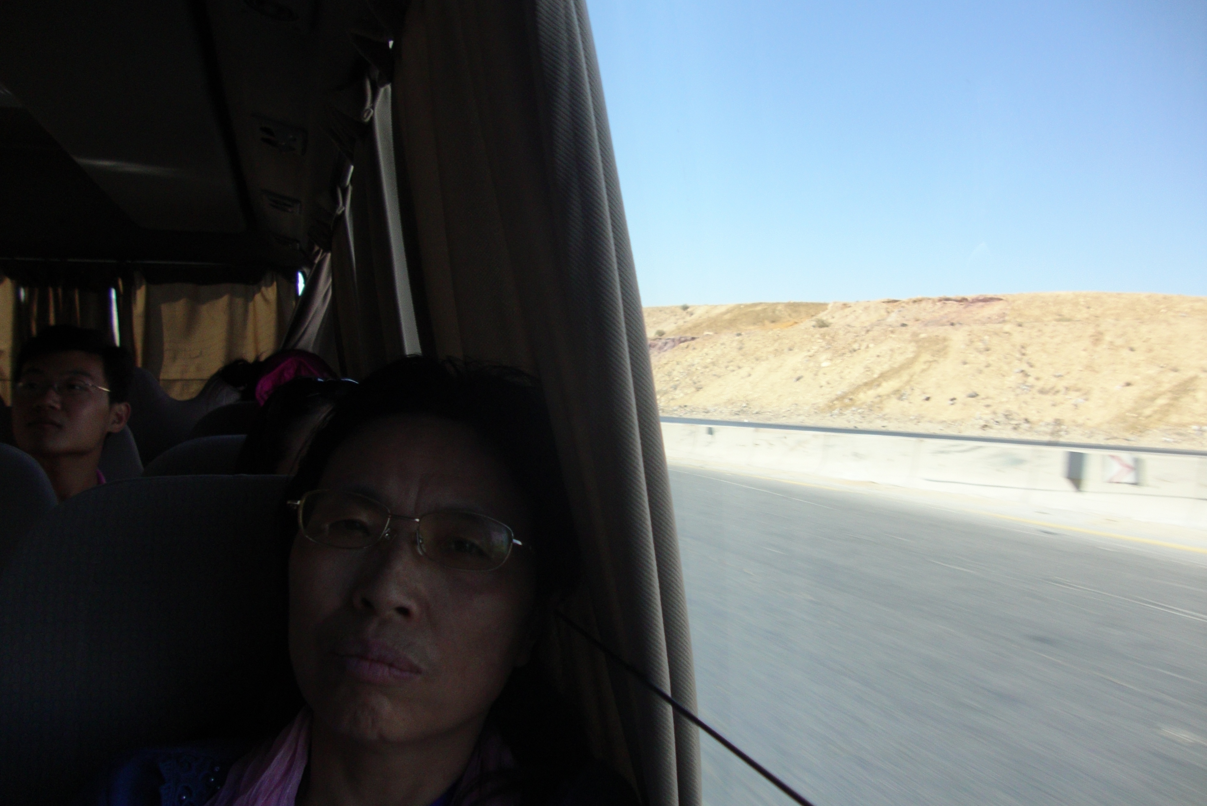 Into Jordan through the desert iNEWS