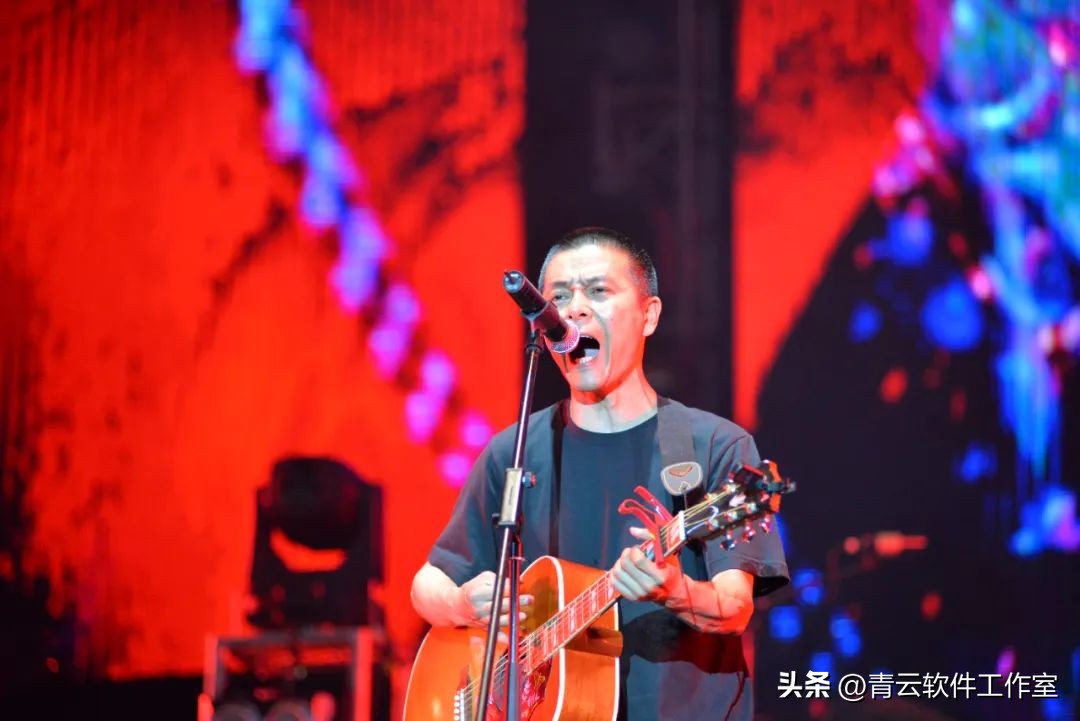 The sound of the suona blew up the audience! The band in your