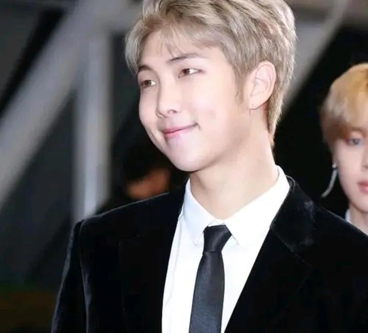 Hot discussion on Korean Internet! BTS.RW became the publicity ...