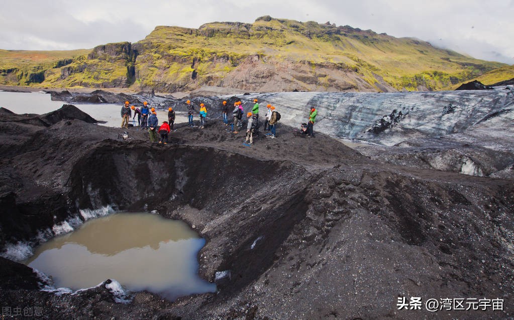 Billionaires Are Funding Massive Treasure Hunt In Greenland As Ice Disappears Inews 