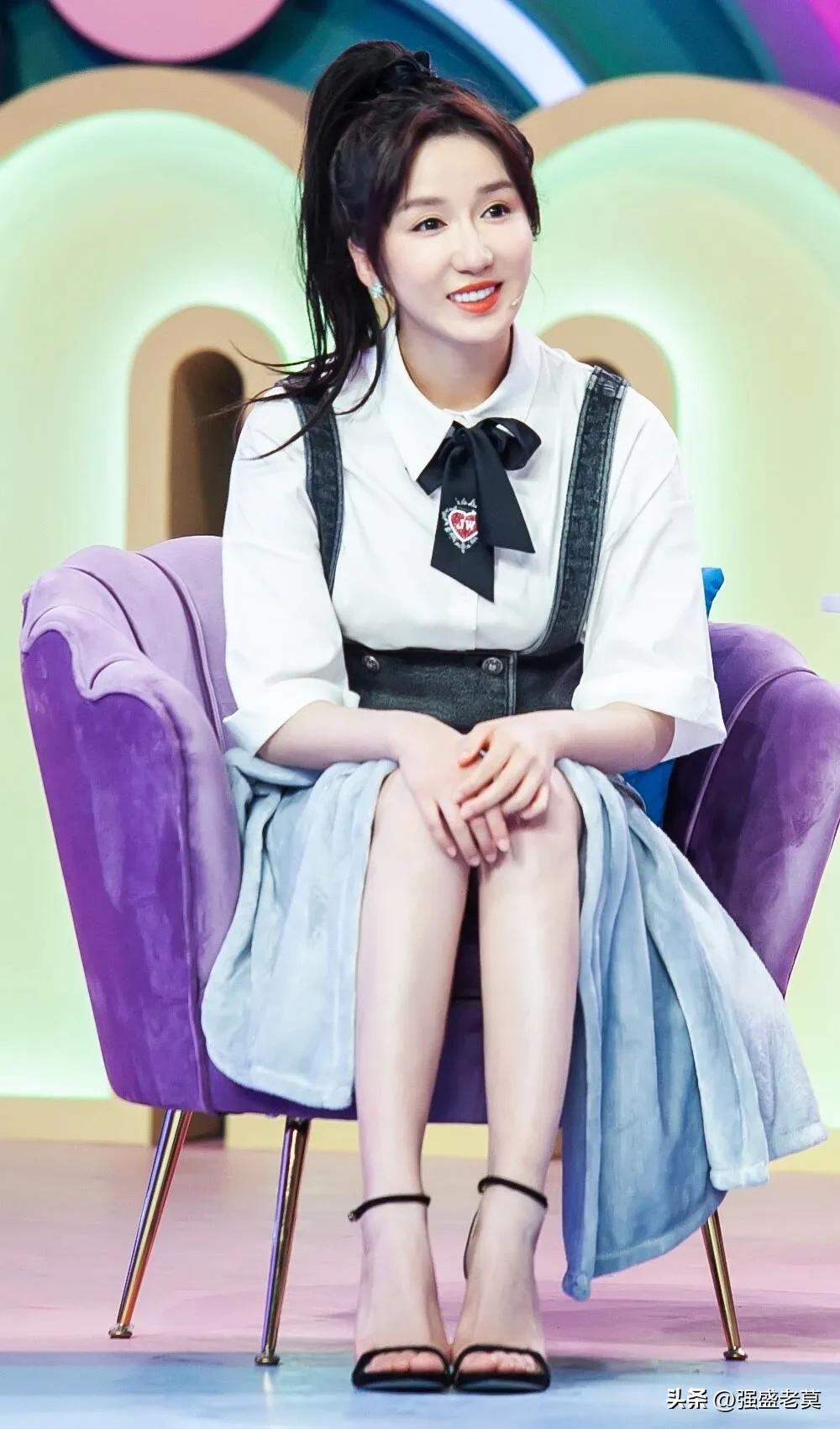 Lou Yixiao stunning photo - iMedia