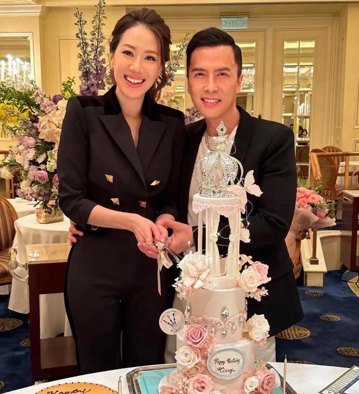 Donnie Yen celebrates the birthday of his 18-year-old wife! Intimately ...