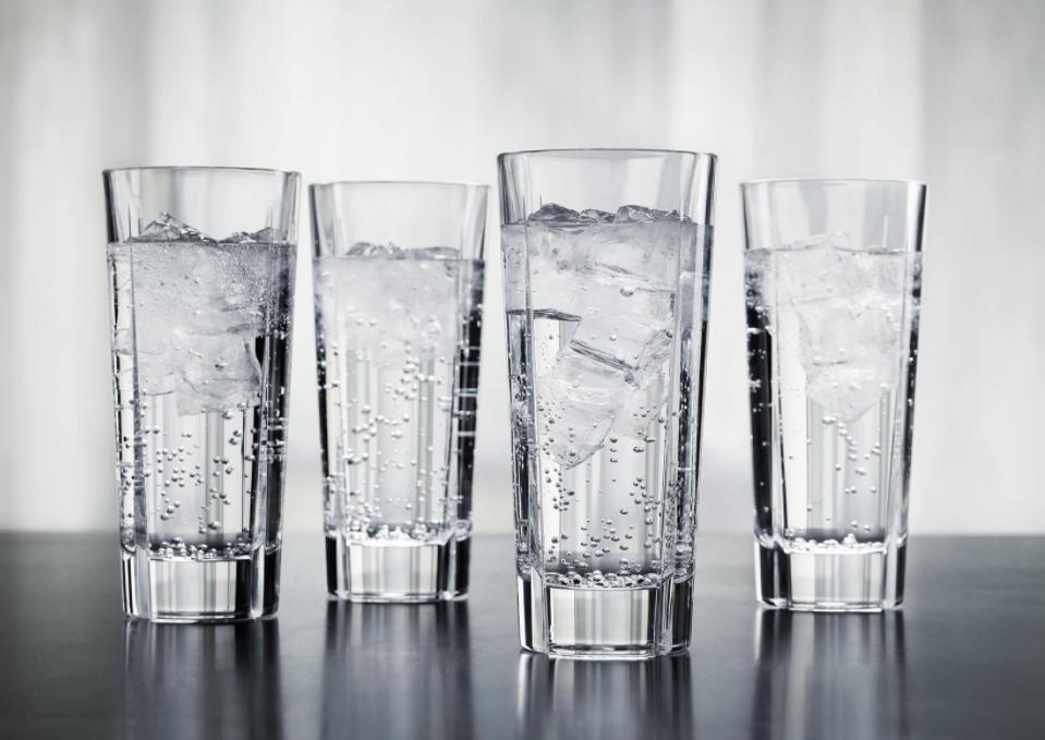 Which is safer, stainless steel cup or plastic cup?There are still many