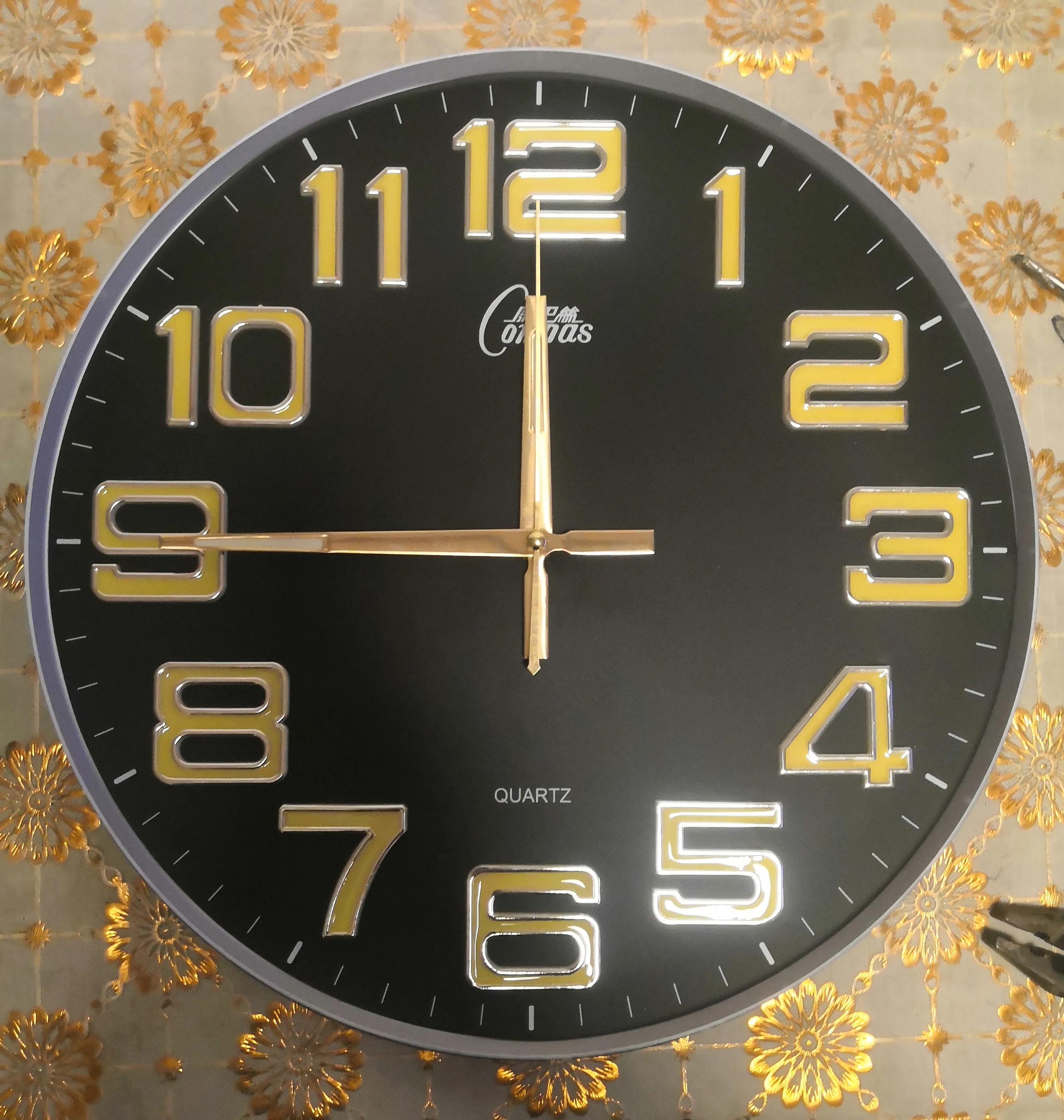 The electronic wall clock doesn't go away, don't dispose of it casually