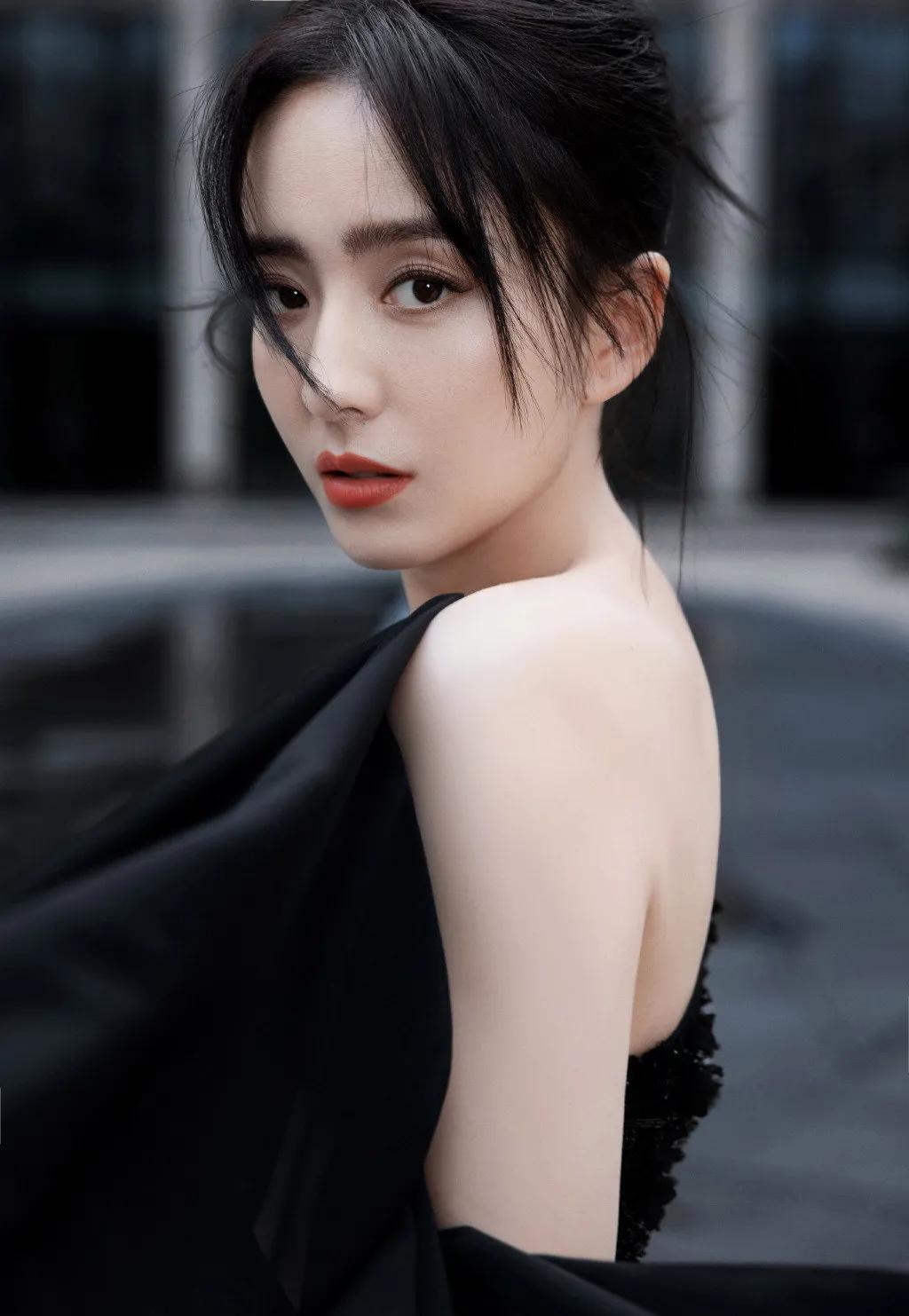 Beautiful picture of Tong Liya iMedia