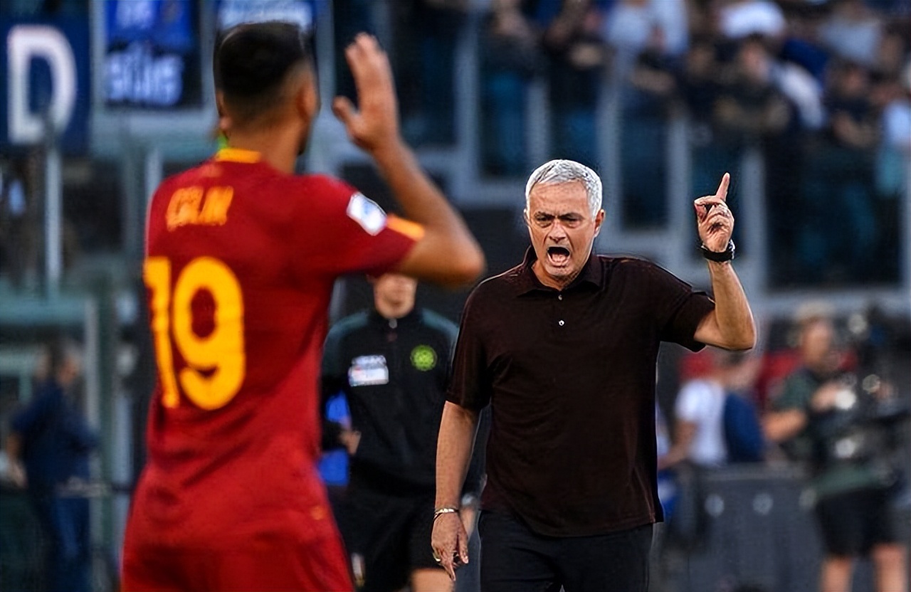 Shot 21-4!Roma lost, all 4 power forwards were misfired, and Mourinho ...
