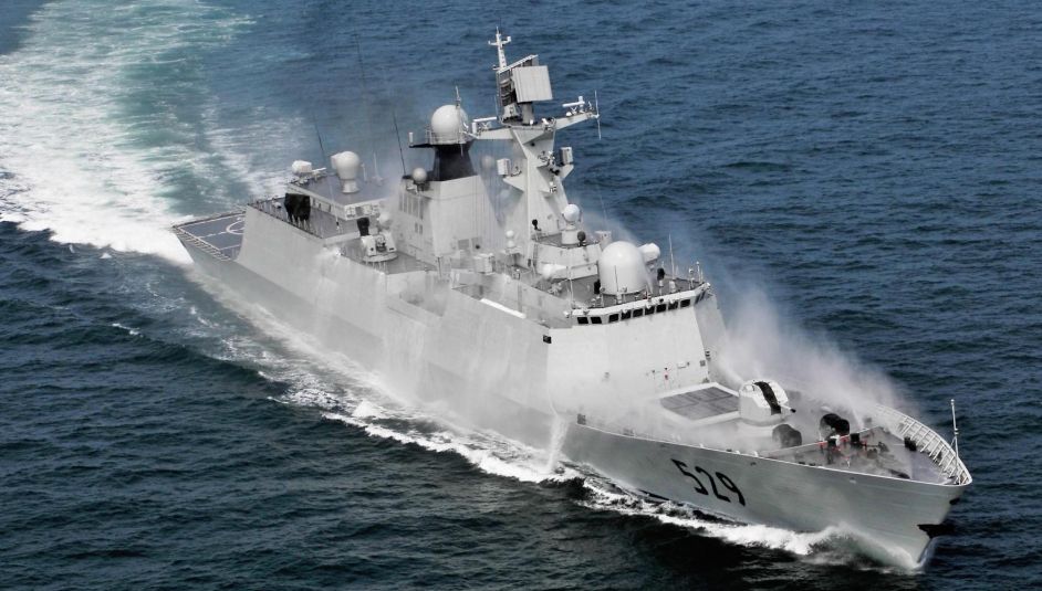 China's 056 frigate was attacked, showing 76mm naval guns, and working ...