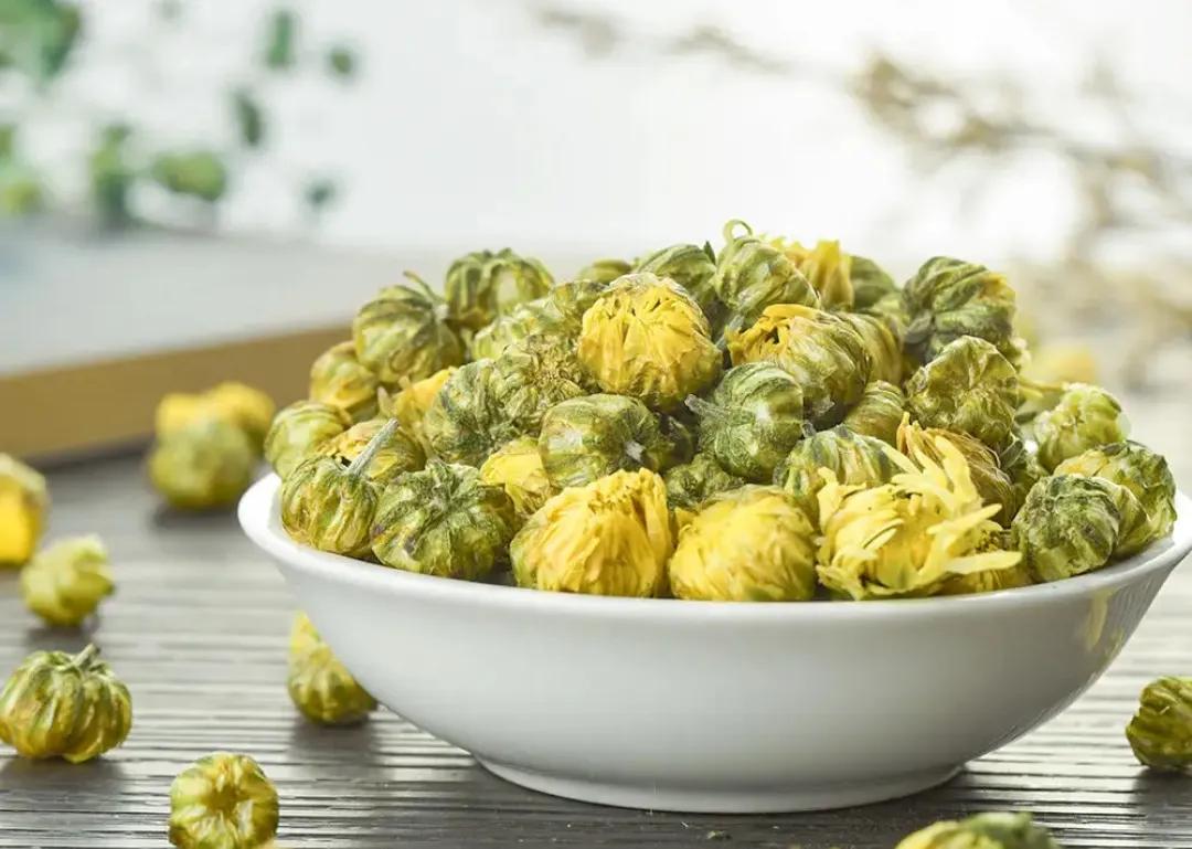 Chrysanthemums of different colors have their own advantages and