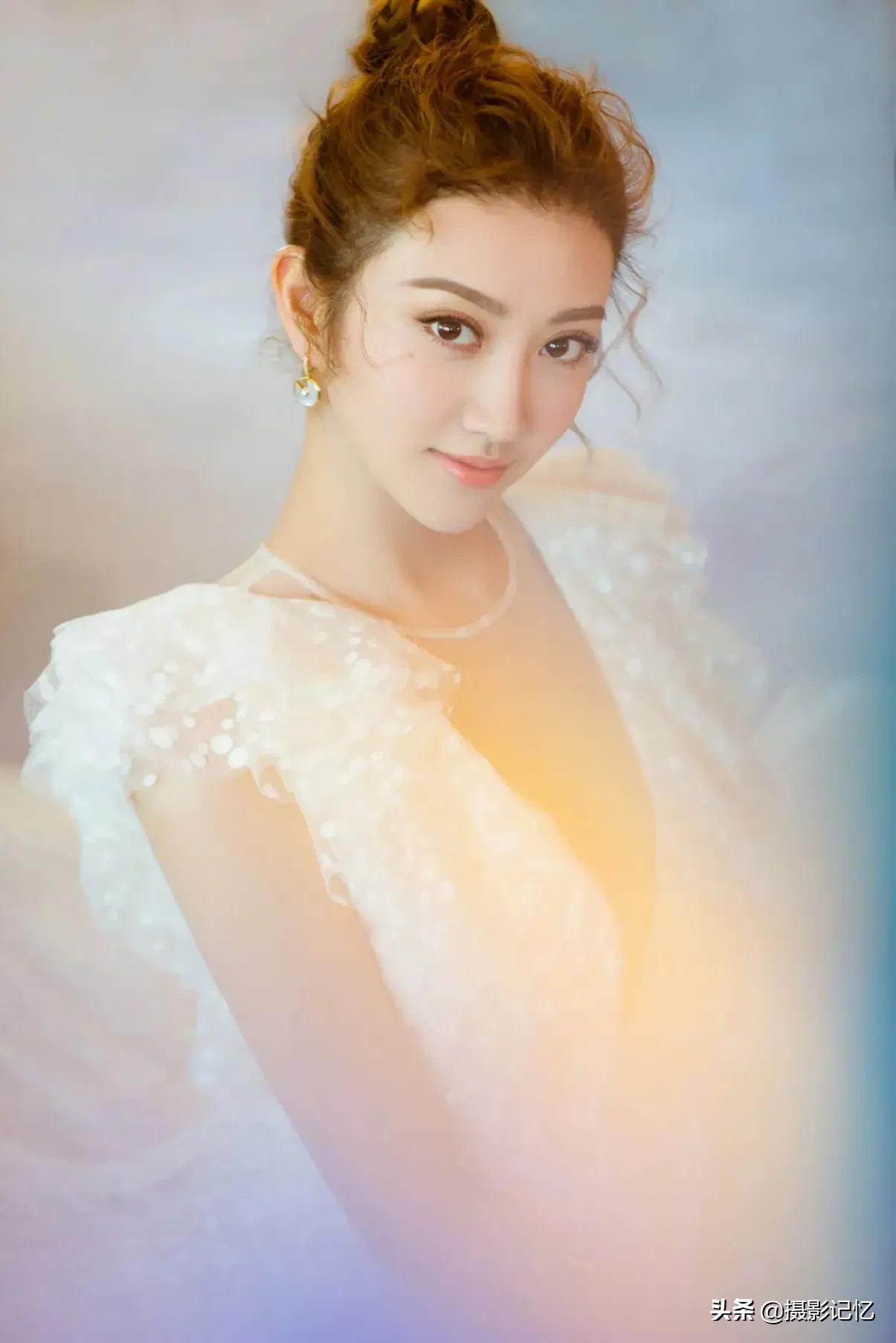 Jing Tian: Naturally beautiful, I like it - iNEWS