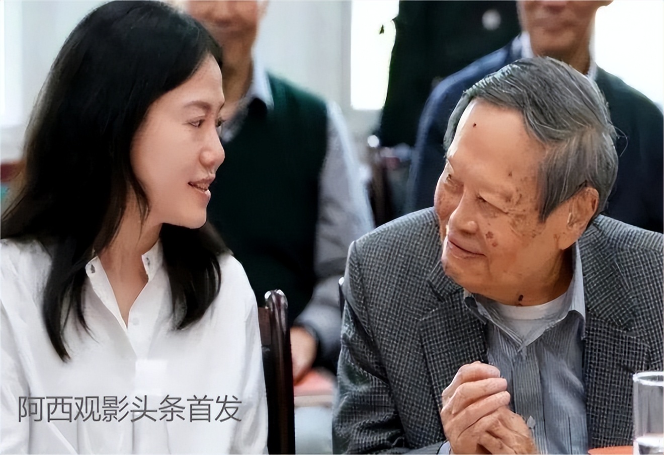 Physicist Yang Zhenning is 101 years old, and his "grandfather and