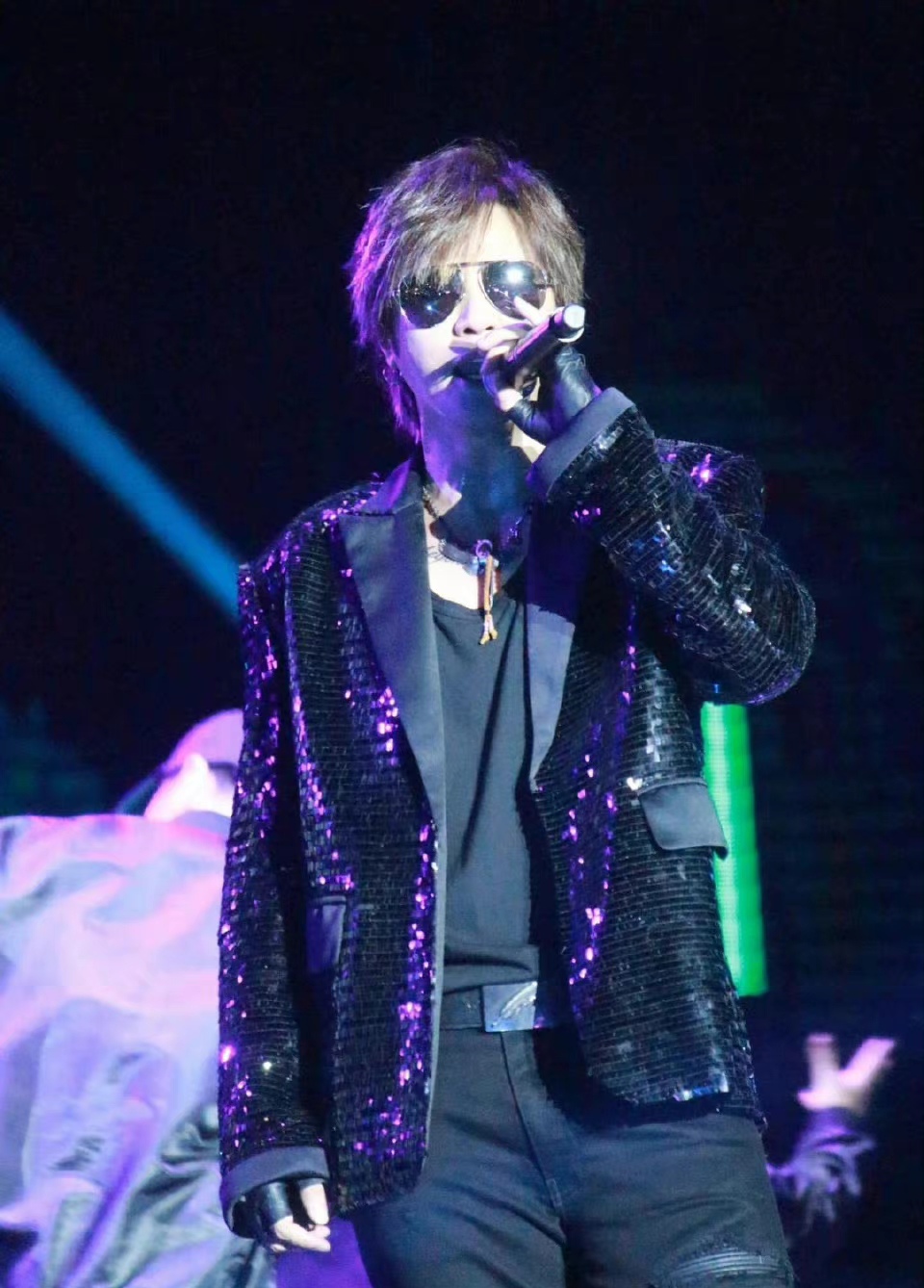 Luo Zhixiang posted a new song to promote the new song, suggesting a ...