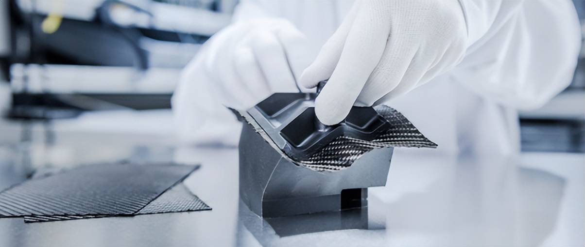 What kind of composite materials gather in thermoplastic composite ...