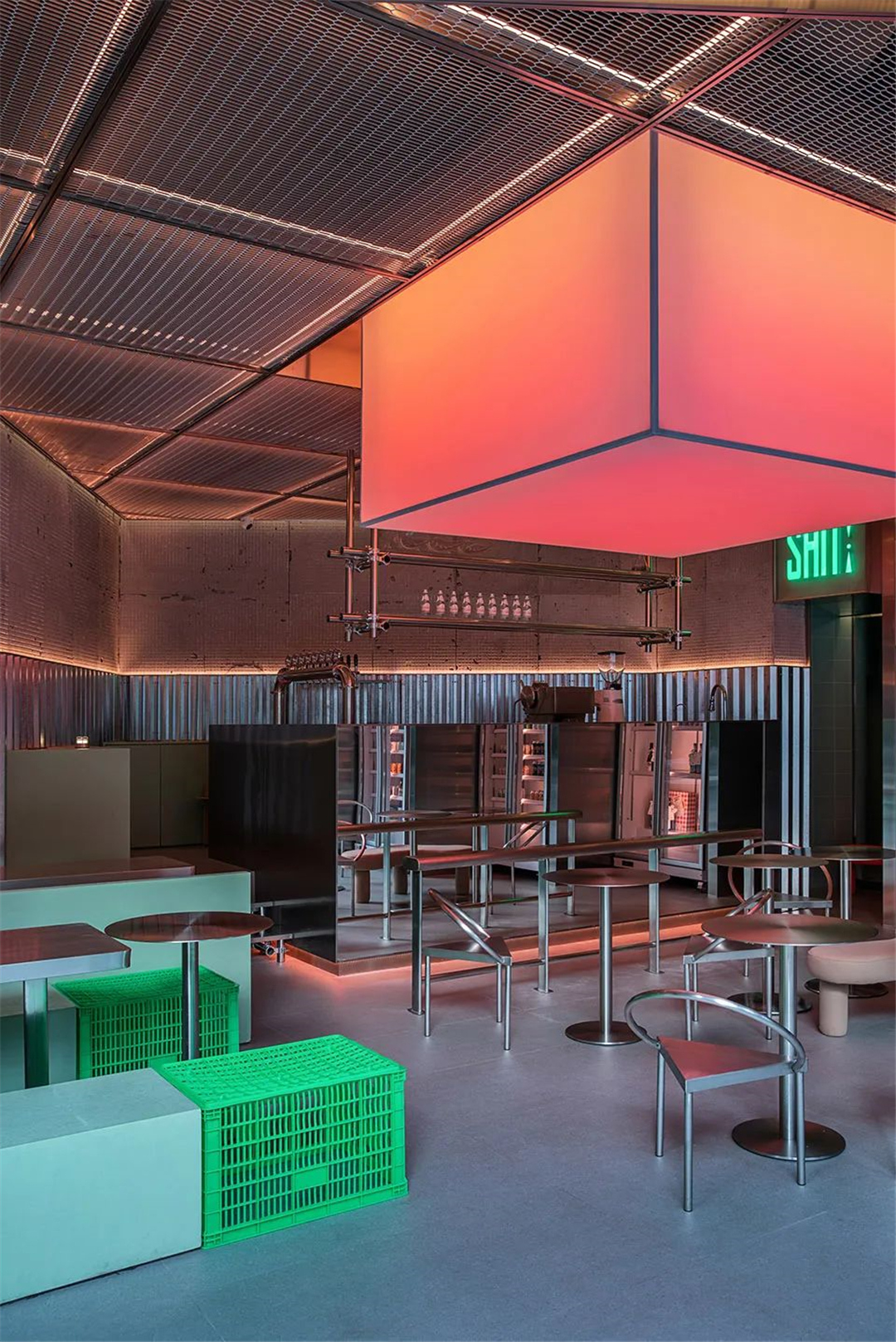 Day coffee night wine︱50㎡ industrial style restaurant design - iNEWS