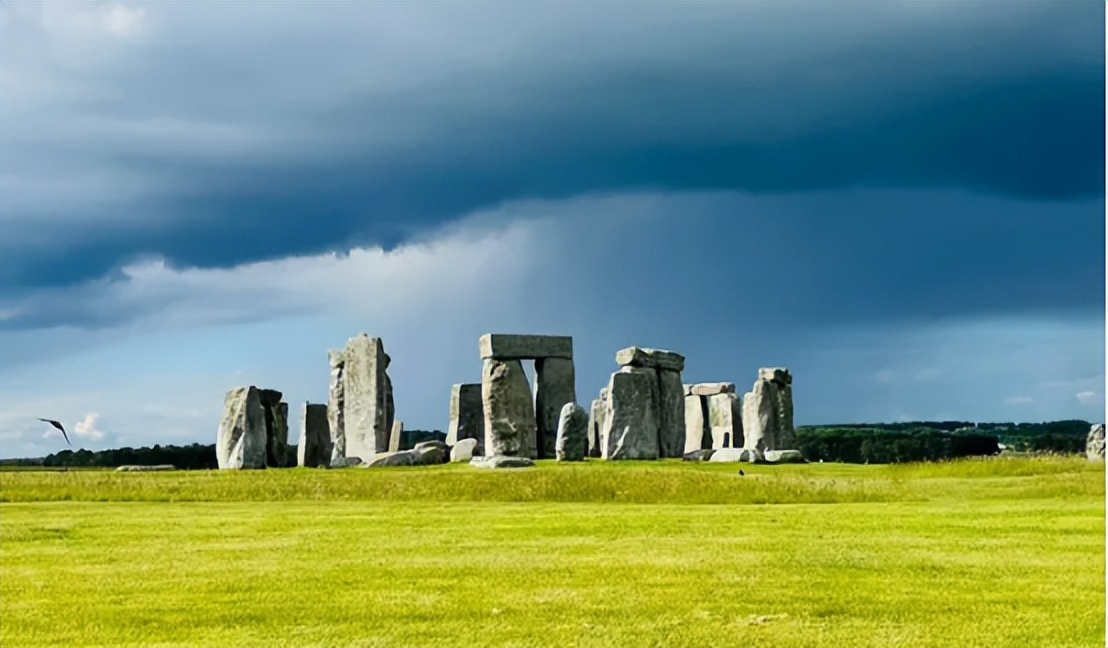 The Mystery of the Mysterious Monument: Unraveling the Mystery of ...