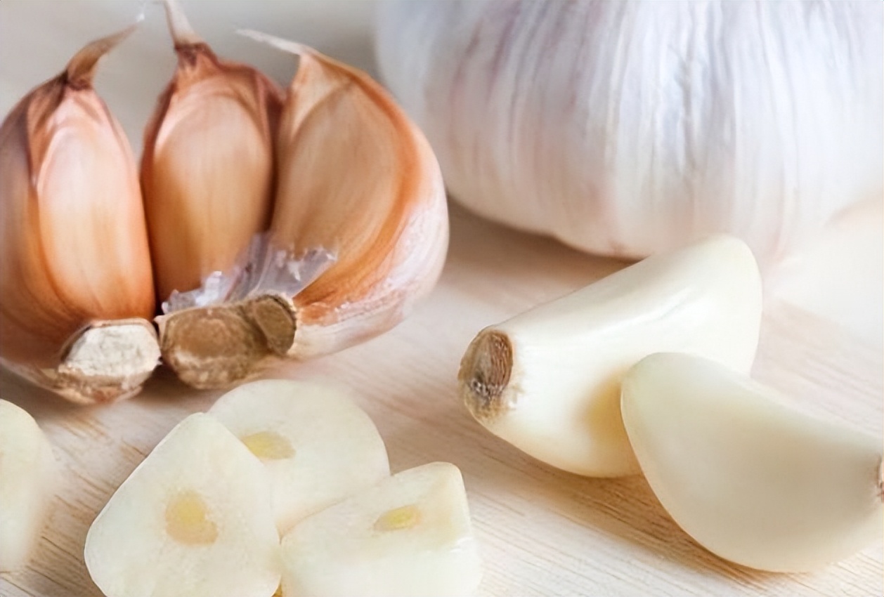 Put 2 garlic cloves under your pillow before going to bed, after a
